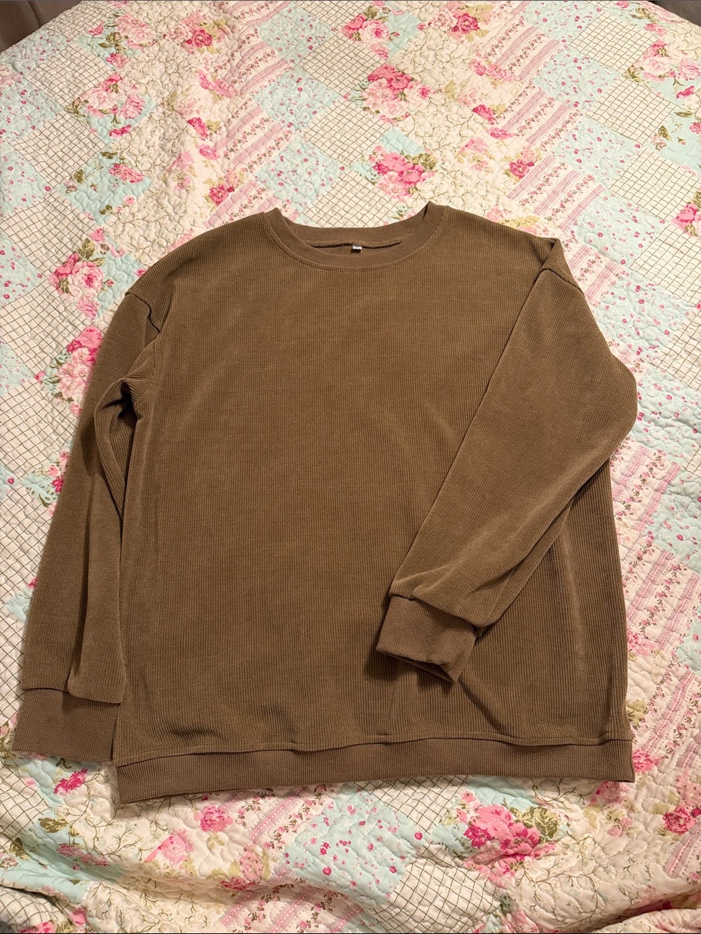 Ribbed sweatshirt